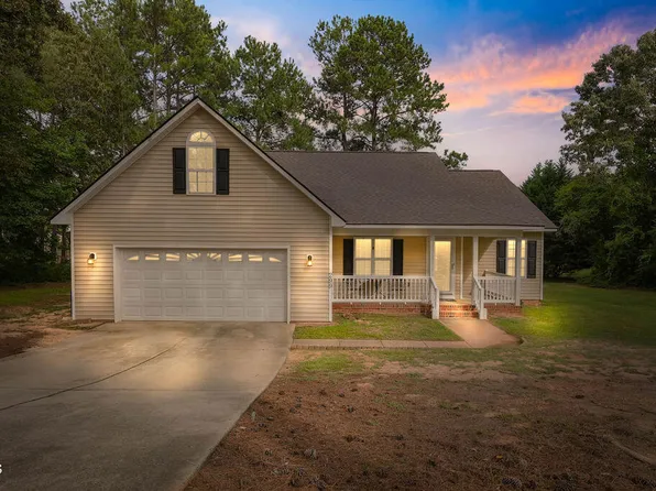 299 Park Ln, Coats, NC 27521