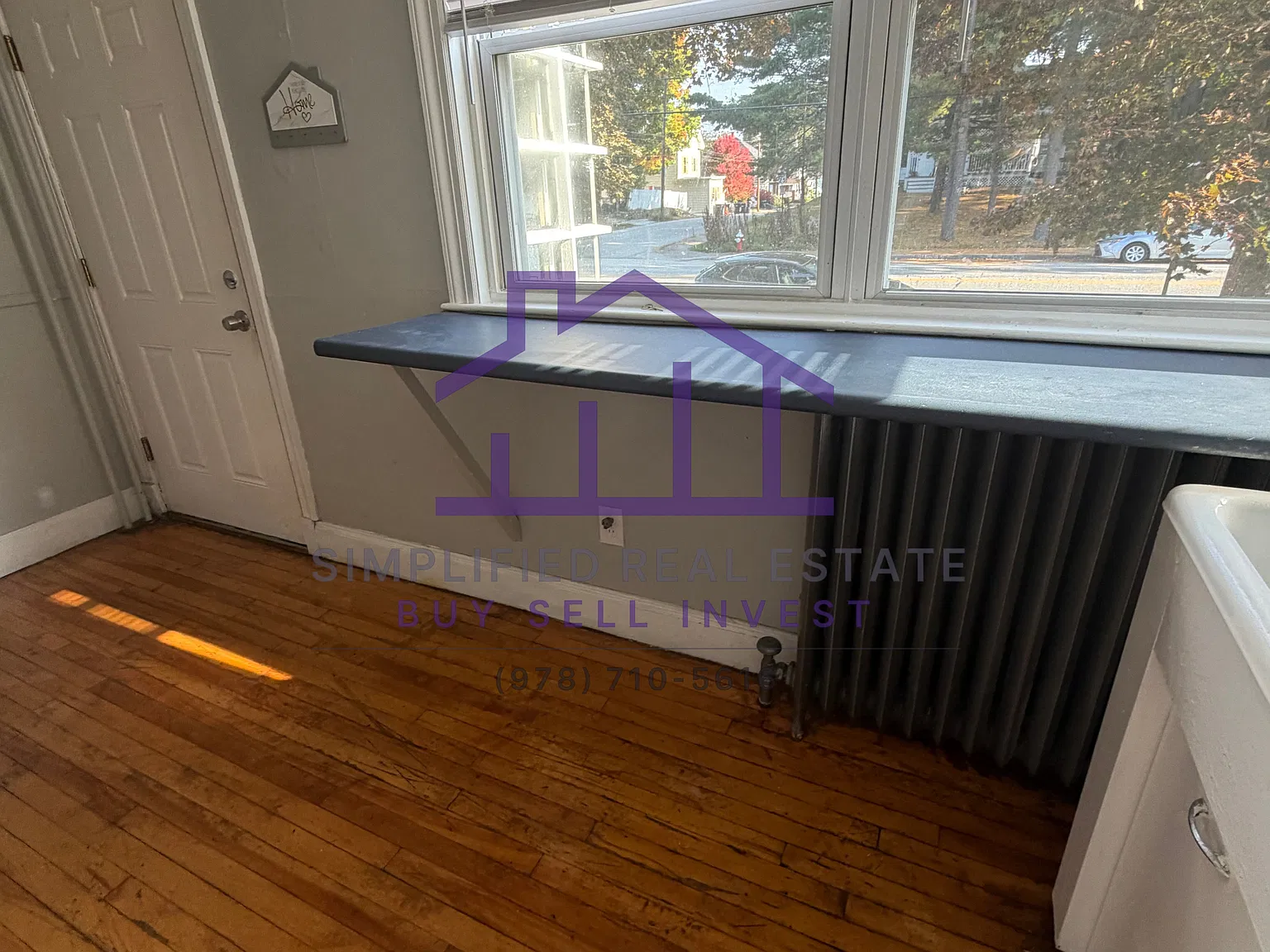99 Webster St — Photo 3