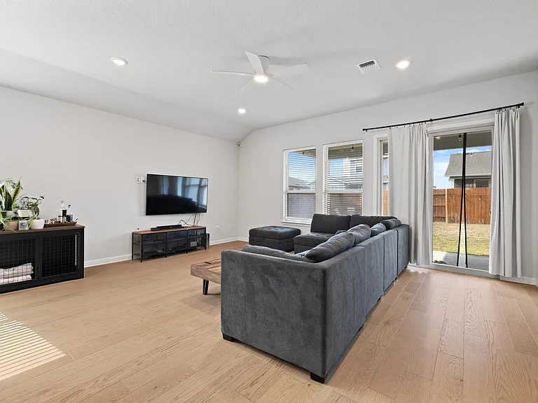 8405 Hubble Walk — Photo 10