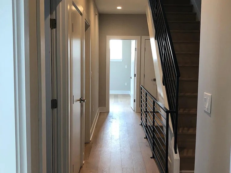 1109 S 24th St #B — Photo 7