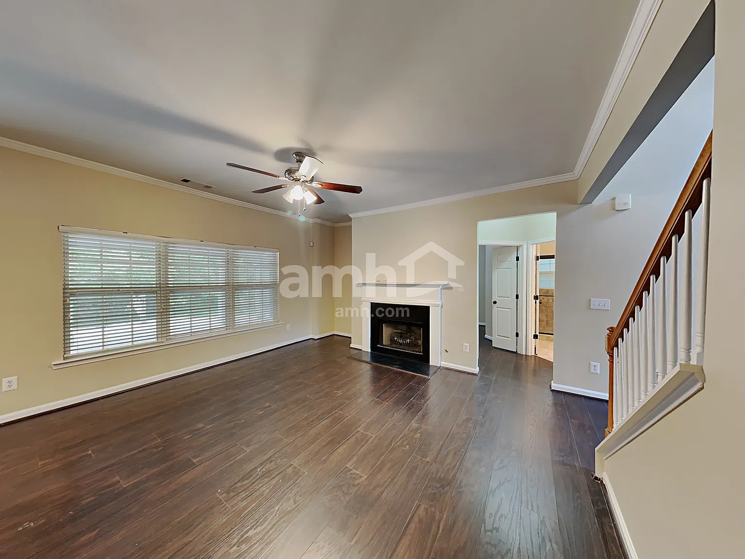 4 bed, 3.5 bath, 2950 sqft, $2,920 — Photo 3