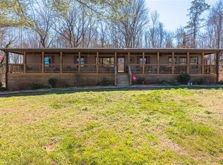 1316 General Puller Hwy, Saluda, VA 23149