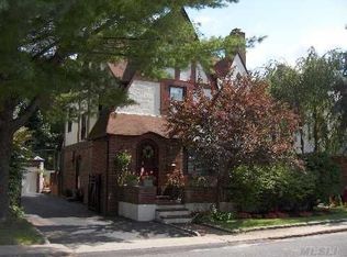 18 Bayview Ter, Manhasset, NY 11030