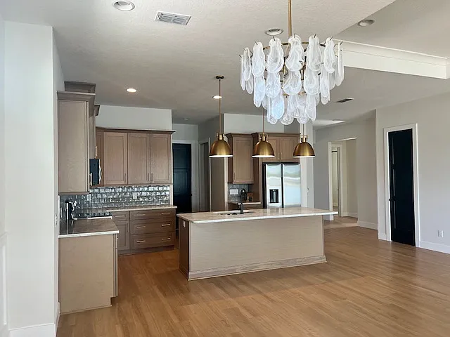 Building Photo - 2067 Maverics Dr