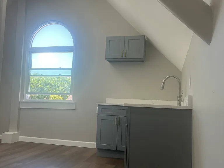 12 Augur St #2 — Photo 7