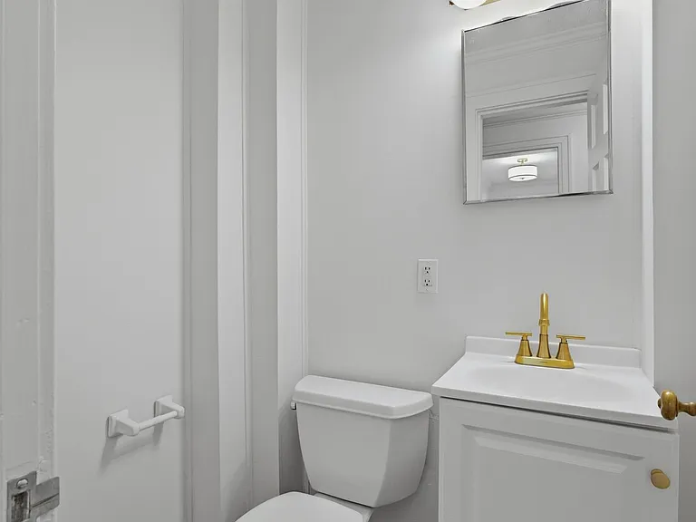 2nd Powder Room