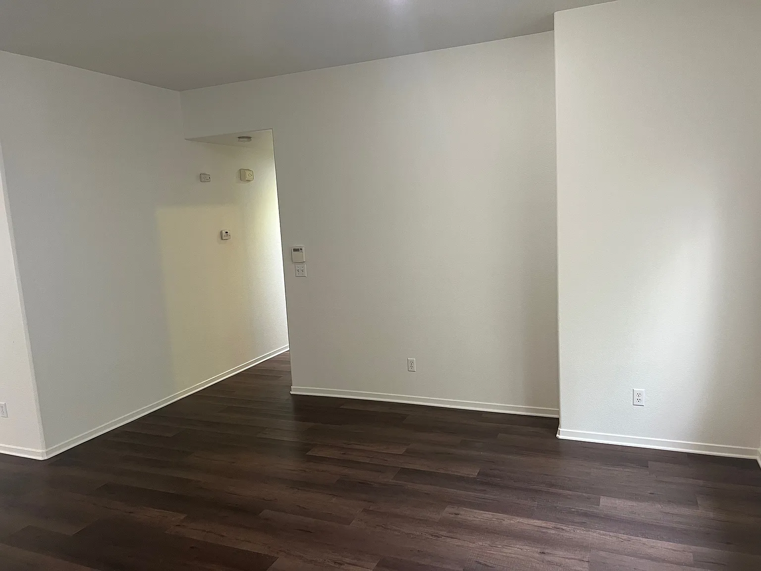 3 bed, 1965 sqft, $2,345 — Photo 3