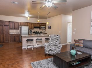 916 Kearney St, Manhattan, KS 66502