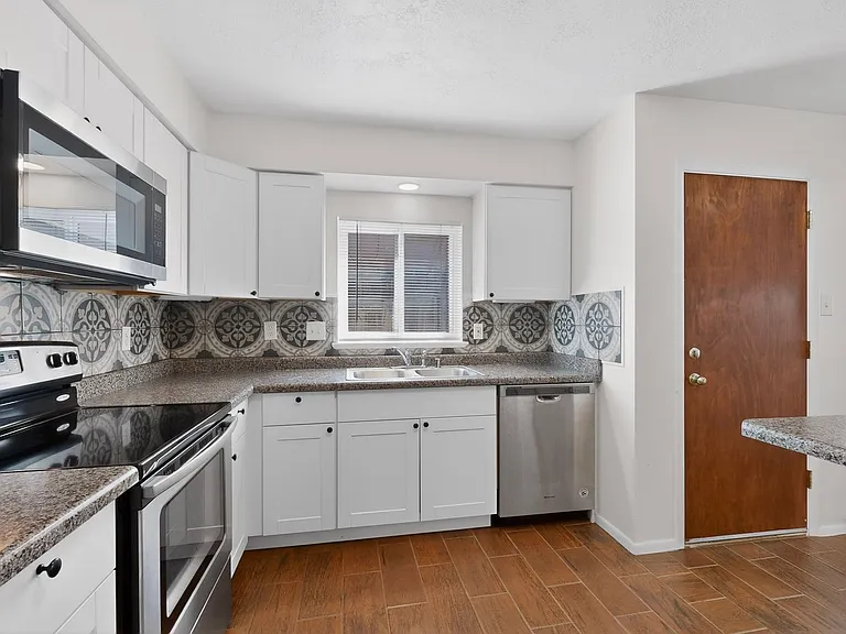 5109 Redlands Rd NW — Photo 13