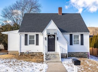 13 Rena Ln, Waterbury, CT 06705