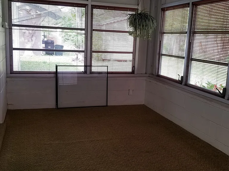 4248 Drummond Ave — Photo 7