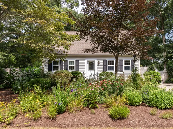 12 Madaket Way, Sandwich, MA 02563