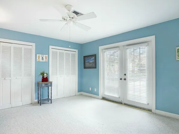 7 Perriwinkle Circle, Sewalls Point, FL 34996