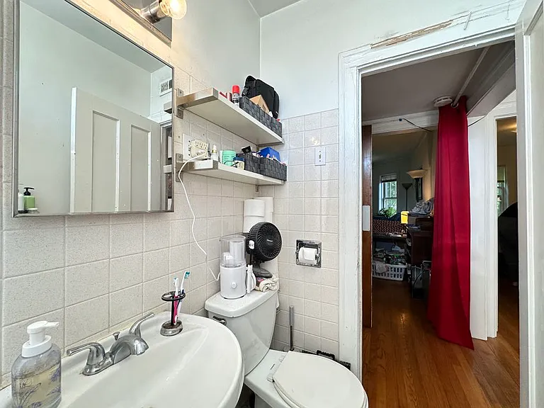 3711 N Hoyne Ave #4 — Photo 20