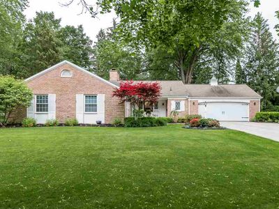 1321 N Parkway Dr, Midland, MI, 48640