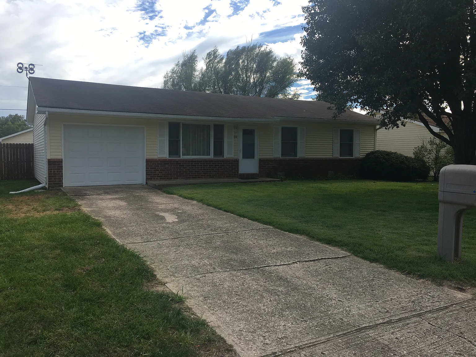 59 Tulip Dr photo 1