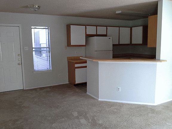 2nd image of 2909 Jadewood Ct APT A