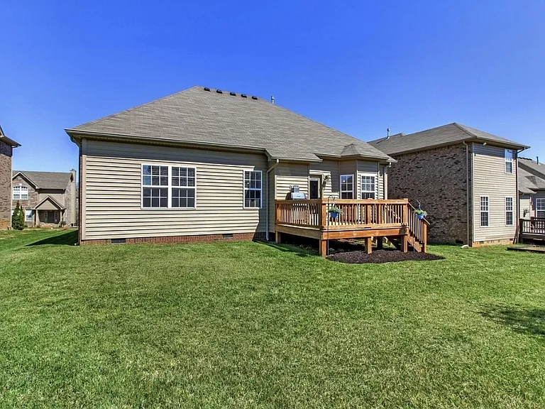 7913 Kirkfield Dr — Photo 14