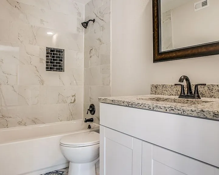 Creekside Condominumums — Photo 35