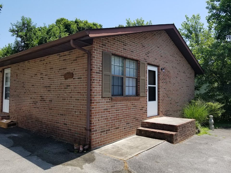 1st image of 3403 Maple Creek Ln #A