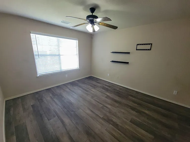 115 Sendero Dr — Photo 17