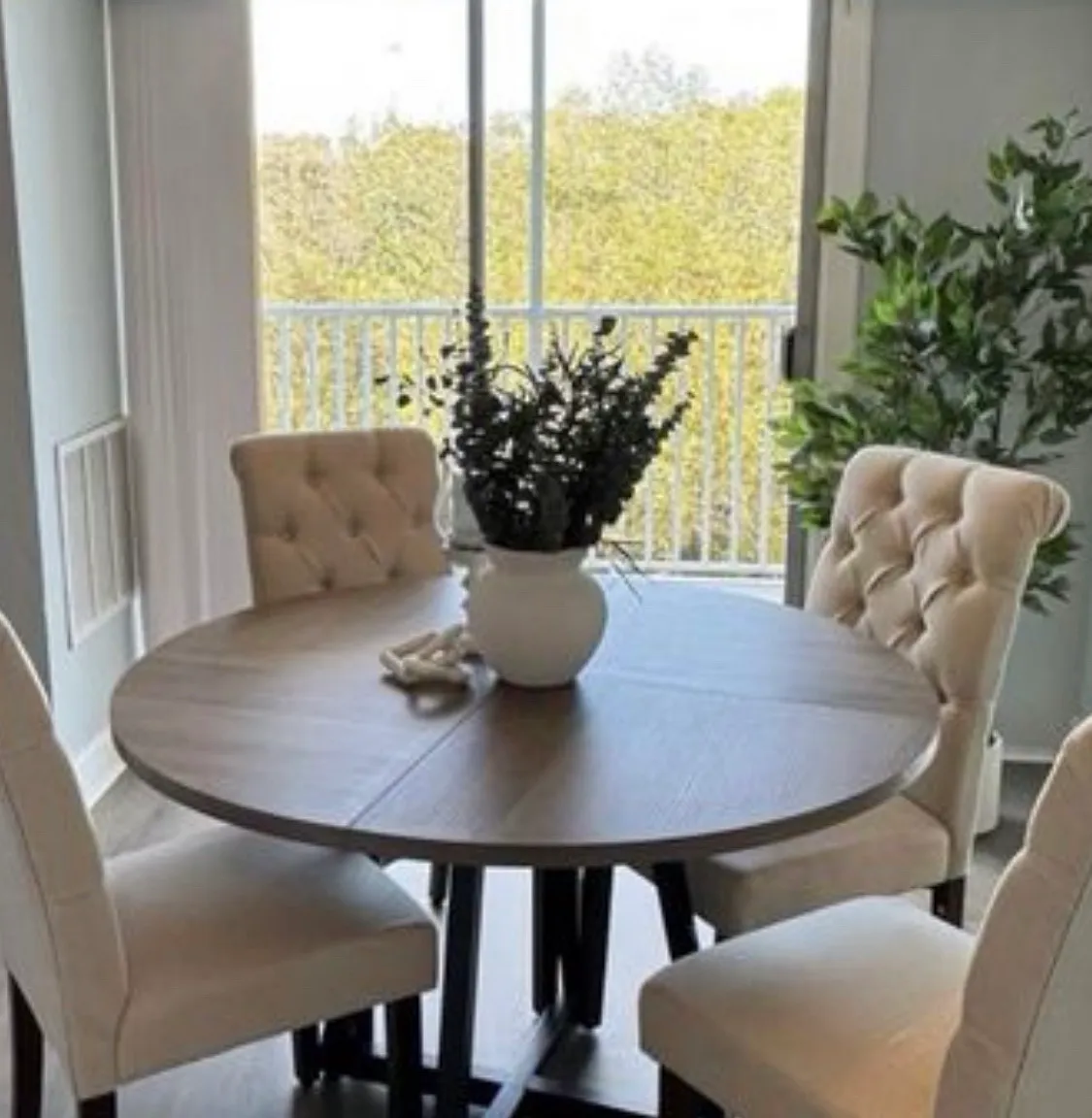 2 bed, 950 sqft, $1,750 — Photo 3