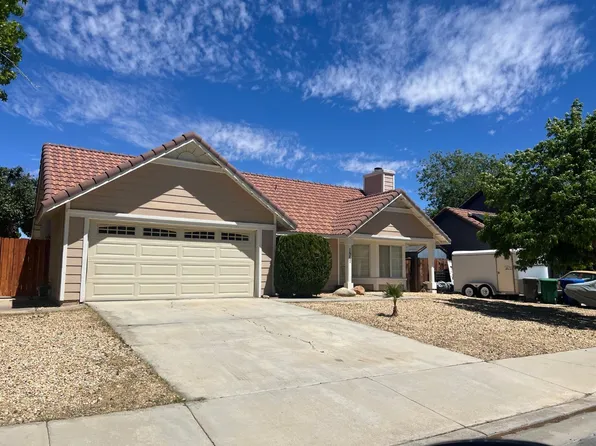 1561 Georgetown Ave, Palmdale, CA 93550
