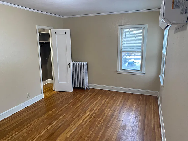 Larger bedroom.