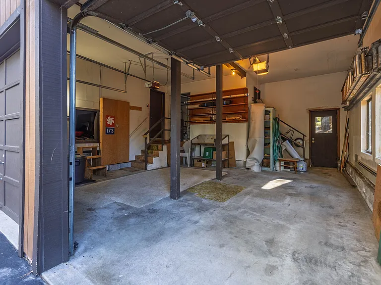 431 Lodgepole — Photo 33