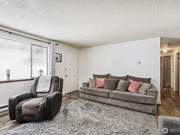 4th image of 3520 SE Carmae Drive