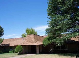 1902 Indian Dr, Enid, OK 73703