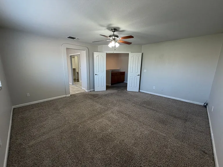 1613 Little Rock Cir — Photo 9