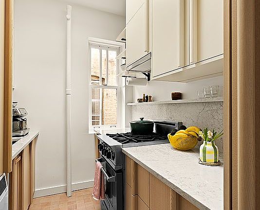 3rd image of 951 President St APT 4F