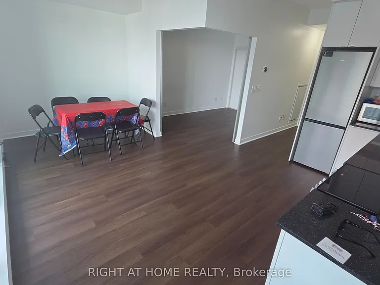 51 E Liberty St #1916 — Photo 6