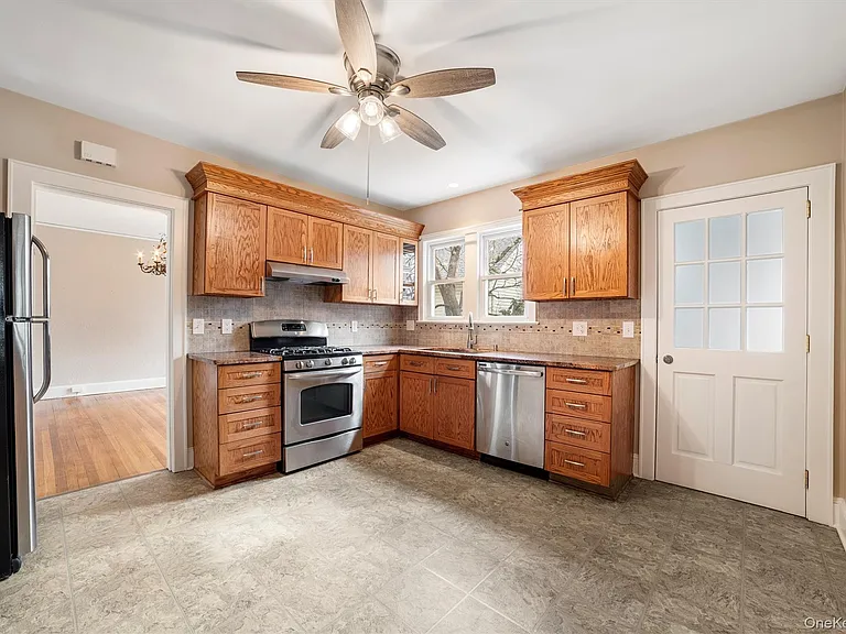 36 Woodland Ave #1 — Photo 11