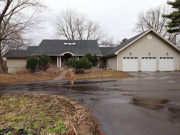 2nd image of 31300 Oasis Rd