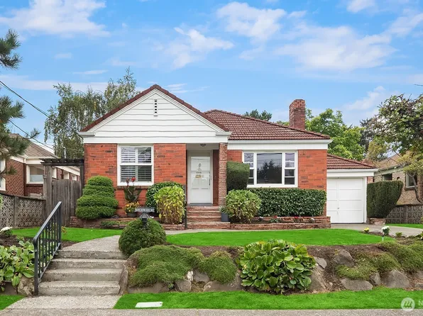 5035 47th Avenue NE, Seattle, WA 98105