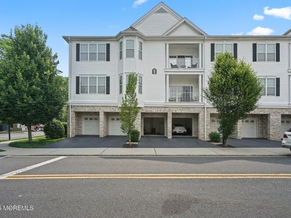 115 Regency Court, Morganville, NJ 07751