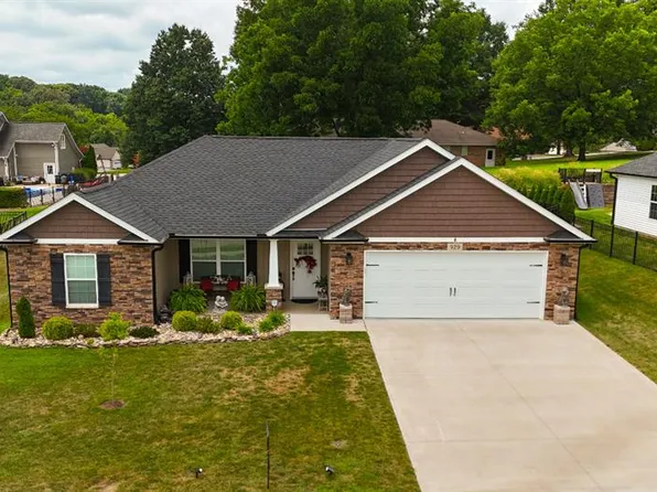929 Lochinvar Ln, Cape Girardeau, MO 63701