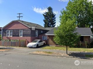 300 Garden Ave N, Renton, WA 98057