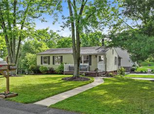 131 Fox Run Rd, Cranberry Township, PA 16066