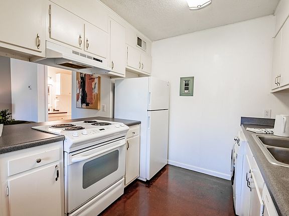 4th image of 3914 Avenue D APT 105