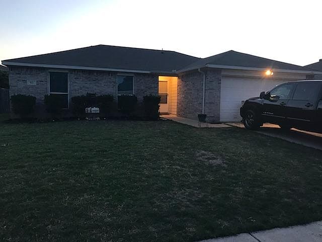 1st image of 421 Penny Ln