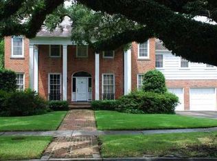 18 Farnham Pl, Metairie, LA 70005