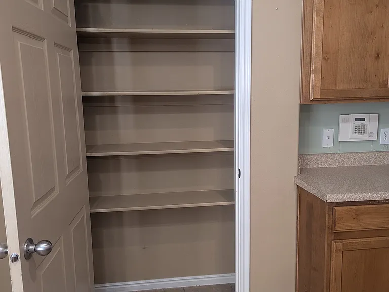 372 Megan Cir — Photo 11