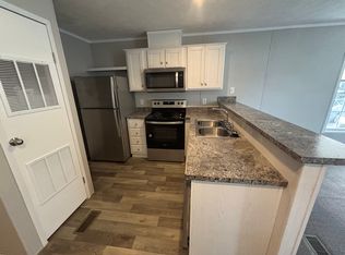 35 Pansy Dr, Fenton, MO 63026