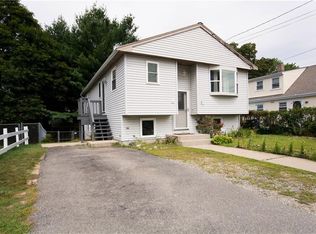 21 Peck Ave, Riverside, RI 02915