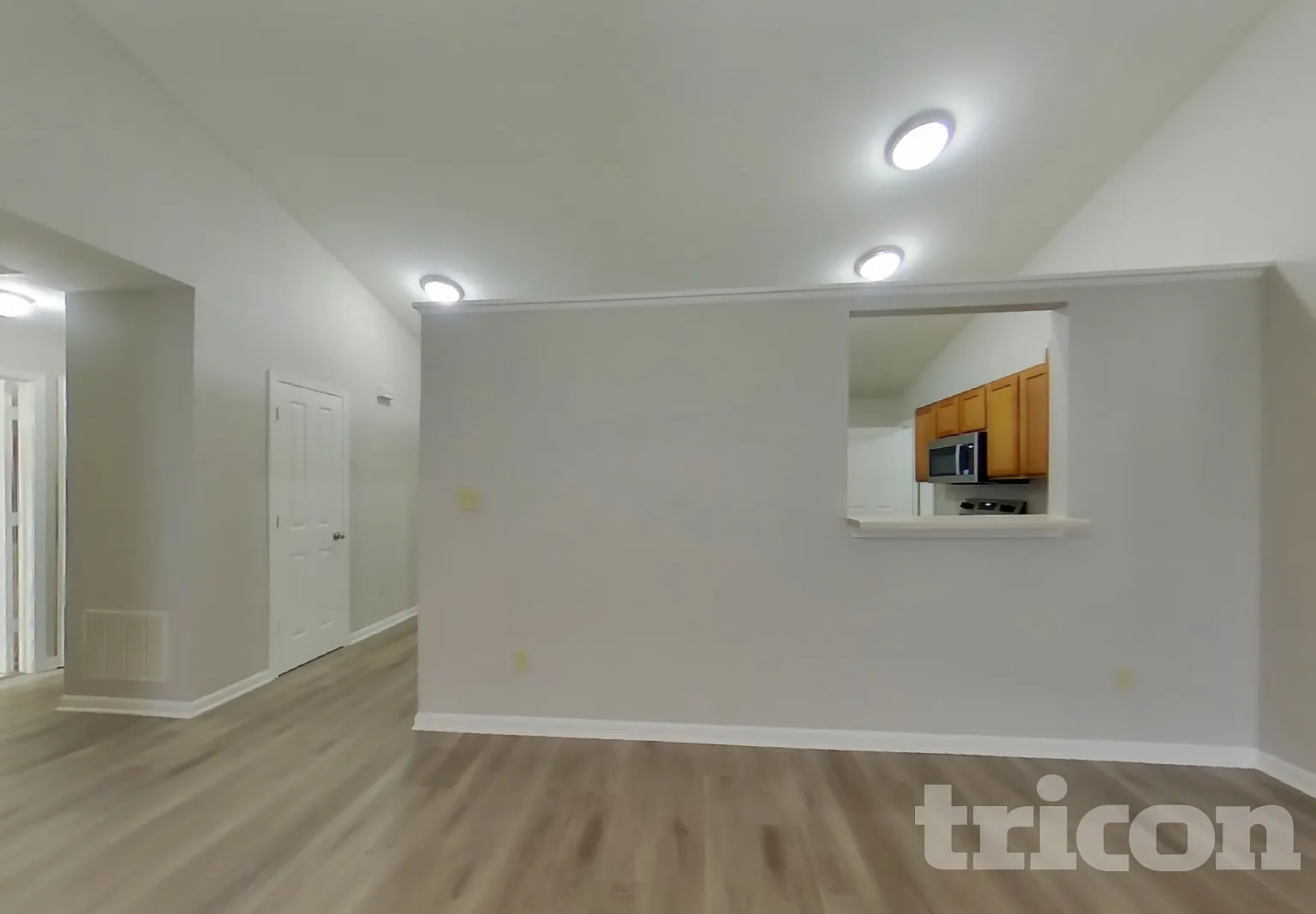 8623 Robin Run Way Avon IN — Photo 4
