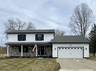 1347 Bush Creek Dr, Grand Blanc, MI 48439