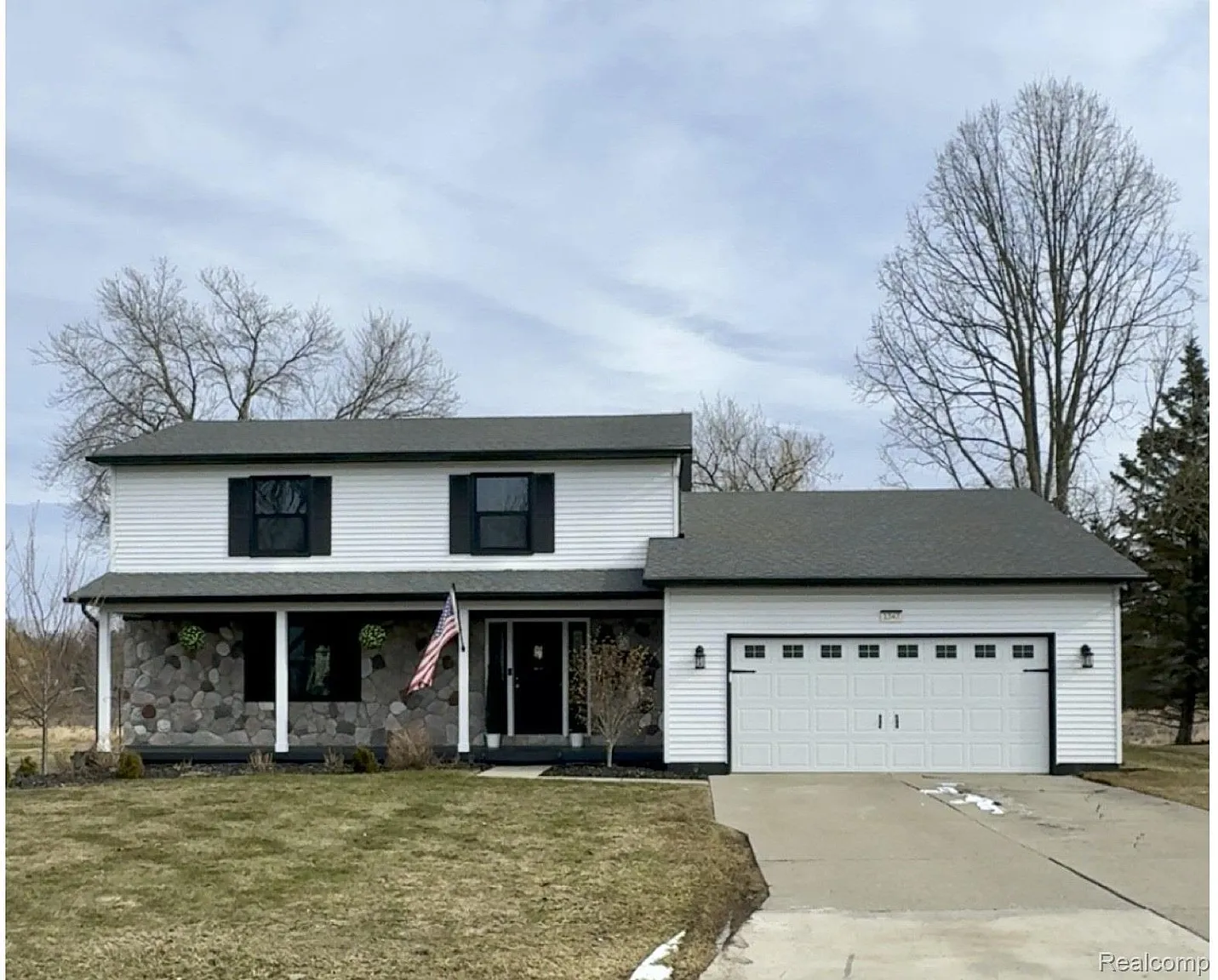 1347 Bush Creek Dr photo 1